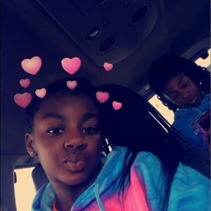 Meet your Posher, Destiny